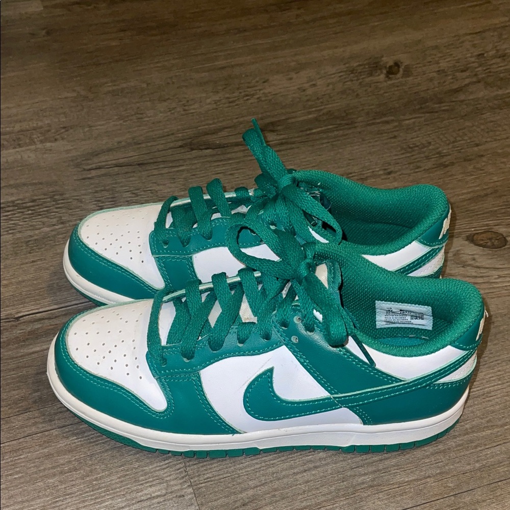 Nike Kids Teal and White Sneakers